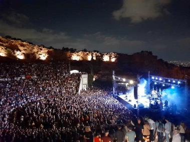 Ο «Βασιλιάς της Ελληνικής Ροκ» ήρθε στο Διεθνές Φεστιβάλ Πέτρας