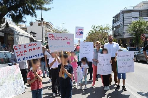 Ανοιχτή πρόσκληση Δημάρχου Πετρούπολης στη συνεδρίαση του Περιφερειακού Συμβουλίου (vid)