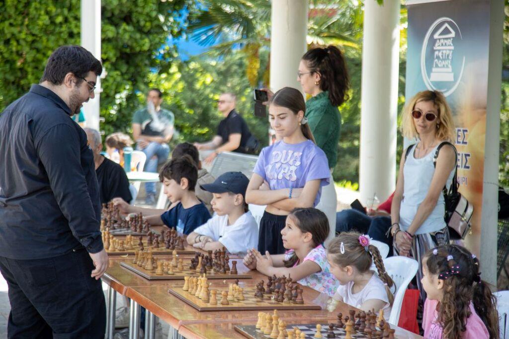 Διήμερο (9-10/5) με γυμναστική, σκάκι και Καραγκιόζη