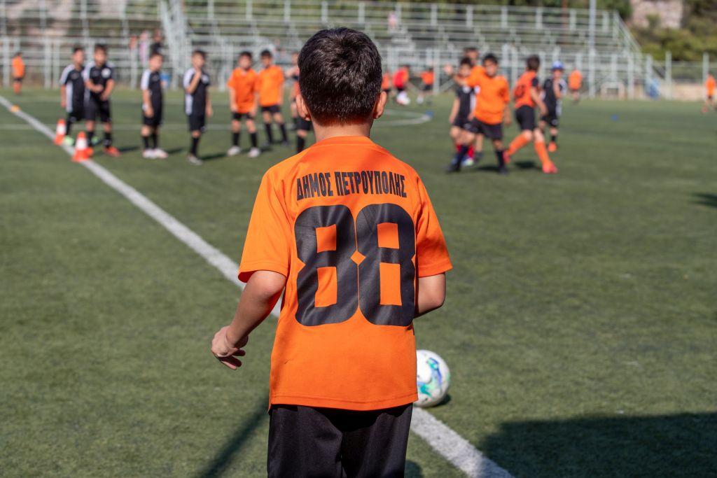 Δήμαρχος Πετρούπολης Β. Σίμος: «Σχεδόν 5.500 συμμετοχές στα τμήματα Πολιτισμού-Αθλητισμού και συνεχίζουμε»