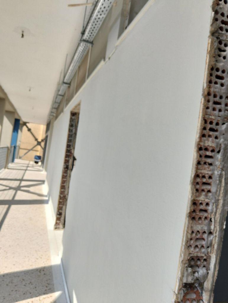 Αυτοψία των εργασιών σε σχολεία της πόλης μας