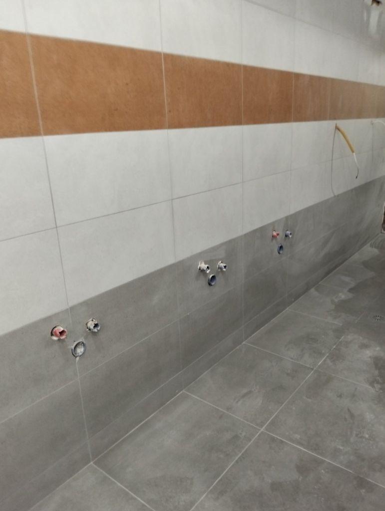 Αυτοψία των εργασιών σε σχολεία της πόλης μας