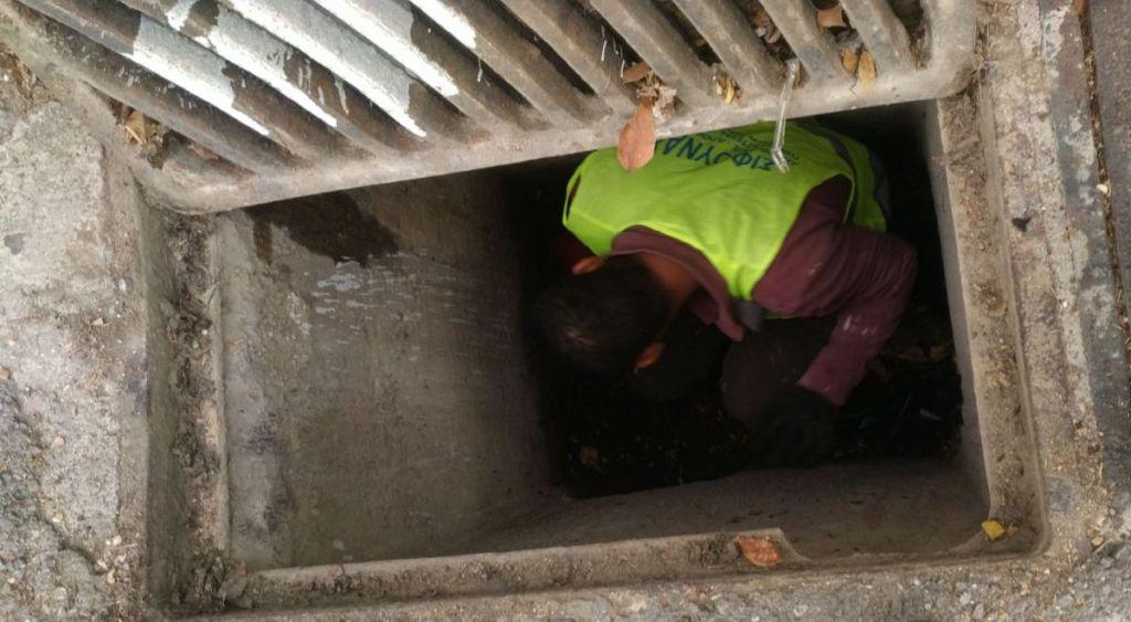 Συνεχίζεται ο καθαρισμός φρεατίων