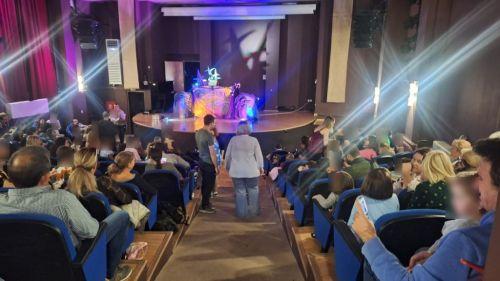 «Μικροί Βιβλιοεξερευνητές» αλλά και μεγάλοι... αγκάλιασαν τα «Οικολογήματα»