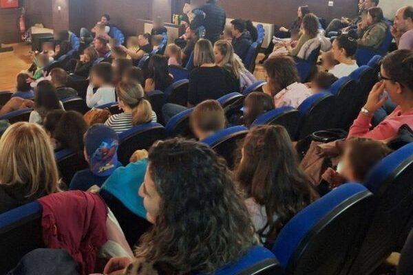 «Μικροί Βιβλιοεξερευνητές»: Σκόρπισε ενθουσιασμό ο «Γιάννος το χταπόδι»