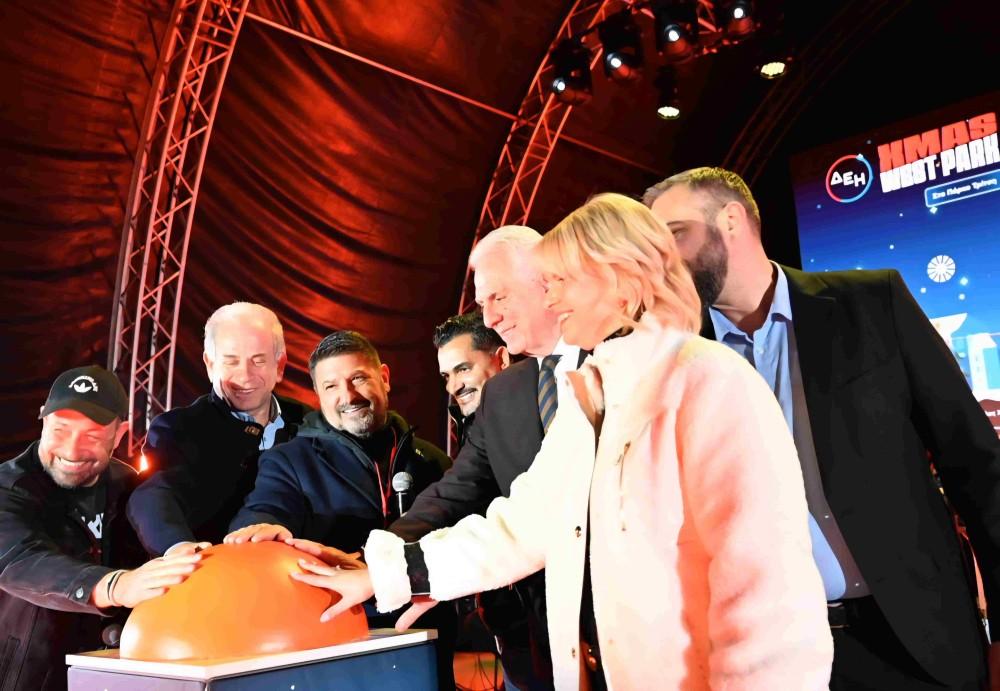 Άνοιξε τις πύλες του το Χριστουγεννιάτικο Χωριό στο πάρκο «Αντ. Τρίτσης»