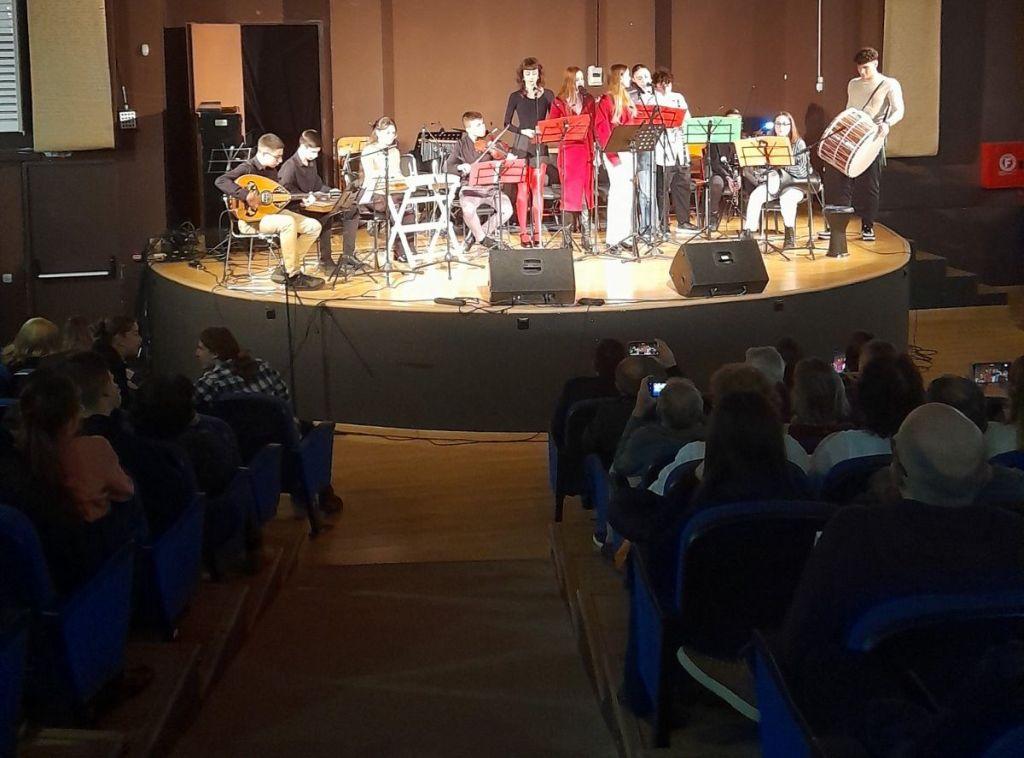 Ενθουσίασαν, μικρούς και μεγάλους, «Μικροί Βιβλιοεξερευνητές» & Δ.Ω.Π.