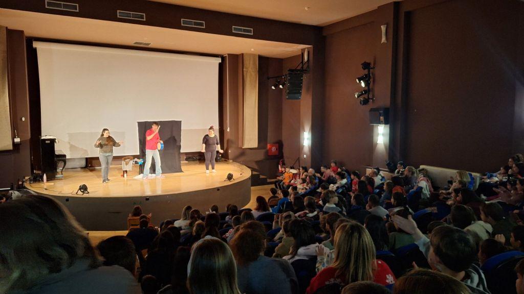 Ενθουσίασαν, μικρούς και μεγάλους, «Μικροί Βιβλιοεξερευνητές» & Δ.Ω.Π.