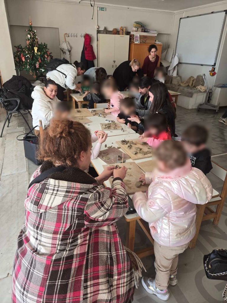 Ενιαίο Παιδαγωγικό Πρόγραμμα: Το τμήμα Κεραμικής επισκέφτηκαν οι Δημοτικοί Παιδικοί Σταθμοί