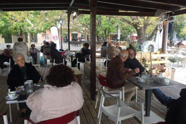 Εκδρομή στην Αμφίκλεια Φθιώτιδας για 400 μέλη των Κ.Α.Π.Η. Εκδρομή στην Αμφίκλεια Φθιώτιδας για 400 μέλη των Κ.Α.Π.Η.