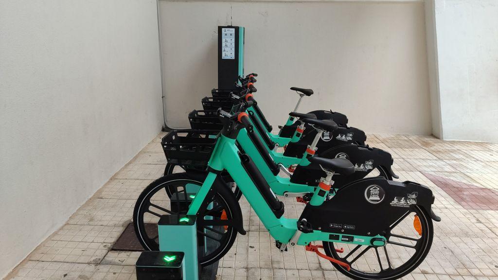 Άρχισε η πιλοτική εφαρμογή του Συστήματος Κοινόχρηστων Ηλεκτρικών Ποδηλάτων