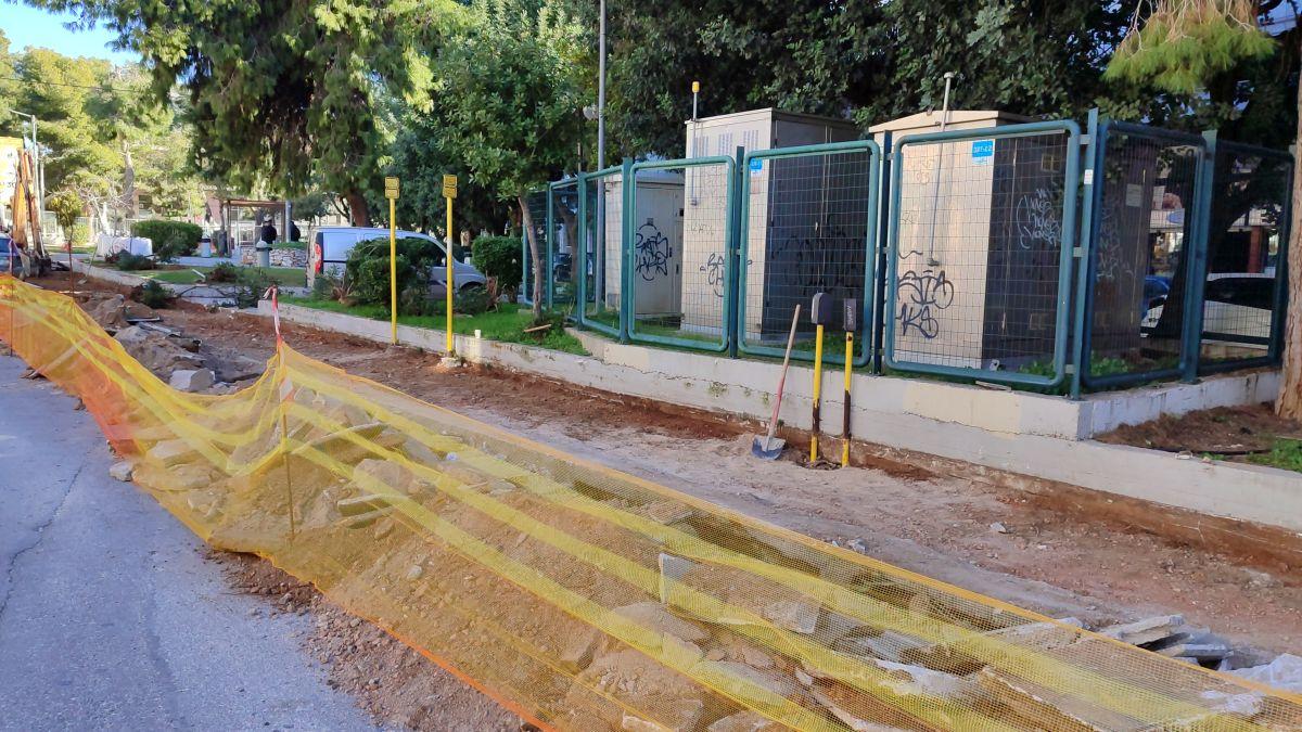 Άρχισαν οι εργασίες βελτίωσης της προσβασιμότητας στην πλατεία επί των οδών Βούτσαλη & Κωνσταντινουπόλεως