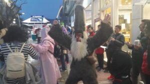 Οι Κουδουνάτοι & η Φιλαρμονική «υποδέχτηκαν» τις Απόκριες Οι Κουδουνάτοι & η Φιλαρμονική «υποδέχτηκαν» τις Απόκριες