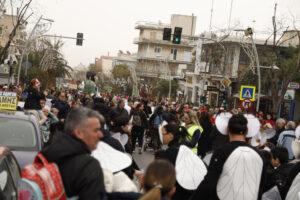 Απόκριες στην Πετρούπολη 2026: Ξεφάντωμα μικρών και μεγάλων στην παρέλαση και στην πλατεία «Ηρώ»