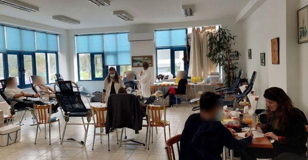 Με επιτυχία ολοκληρώθηκε η 75η εθελοντική αιμοδοσία Με επιτυχία ολοκληρώθηκε η 75η εθελοντική αιμοδοσία