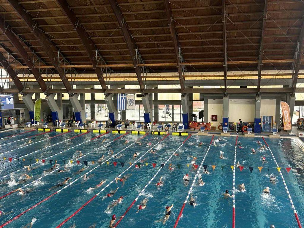 Έξι μετάλλια κατέκτησε η ομάδα του Δήμου Πετρούπολης στους 8ους Διαδημοτικούς Αγώνες Κολύμβησης