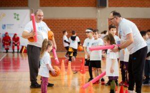 «Healthy Hoops 4ALL»: Γέμισε χαρούμενους λιλιπούτειους καλαθοσφαιριστές το «Ν. Παξιμαδάς»