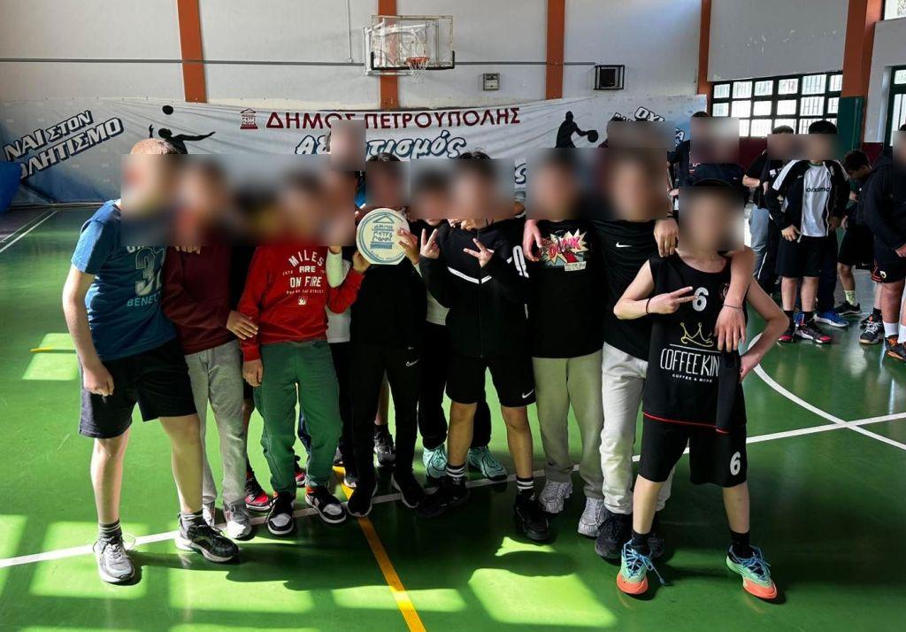 Με επιτυχία ολοκληρώθηκε το σχολικό τουρνουά μπάσκετ-βόλεϊ