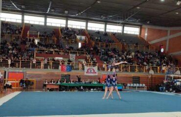 Ρεκόρ συμμετοχών και θεαματικά προγράμματα Ακροβατικής Γυμναστικής στην Πετρούπολη