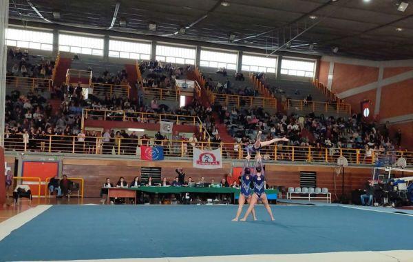 Ρεκόρ συμμετοχών και θεαματικά προγράμματα Ακροβατικής Γυμναστικής στην Πετρούπολη