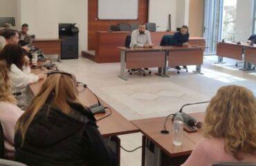 Συνάντηση της Δημοτικής Αρχής Πετρούπολης με τους εργαζόμενους μέσω Ε.Σ.Π.Α.