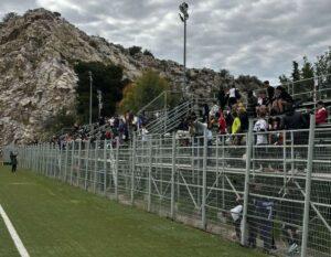Ε.Π.Ο. και Δήμος έκαναν πετυχημένη «Πάσα στα θρανία» στην Πετρούπολη