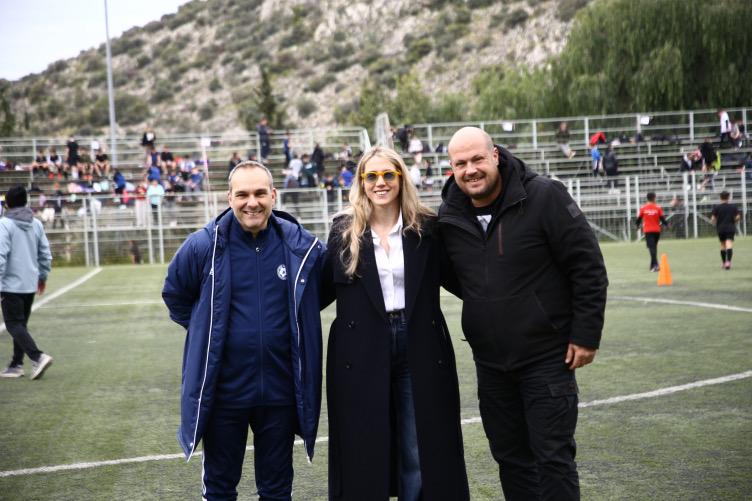 Ε.Π.Ο. και Δήμος έκαναν πετυχημένη «Πάσα στα θρανία» στην Πετρούπολη