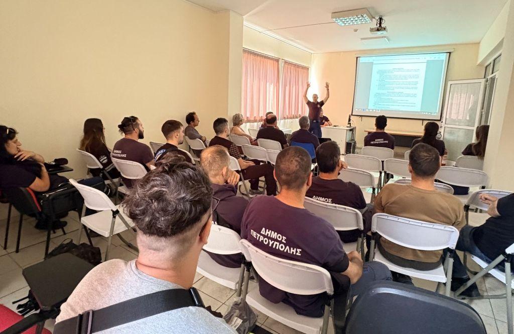 Πρώτη συνάντηση και εκπαίδευση των νεοπροσληφθέντων πυρασφάλειας για την Αντιπυρική Περίοδο 2026