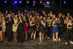 «Διεθνές Φεστιβάλ Πέτρας»: Ρυθμός, ενέργεια και χορευτικό πάθος στη «σκιά» του Ποικίλου Όρους