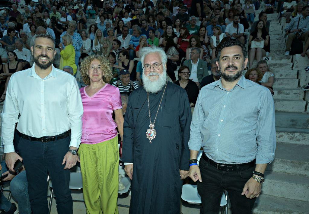 «Διεθνές Φεστιβάλ Πέτρας»: Χρ. Νικολόπουλο τραγούδησαν 1300 μαθητές και μαθήτριες