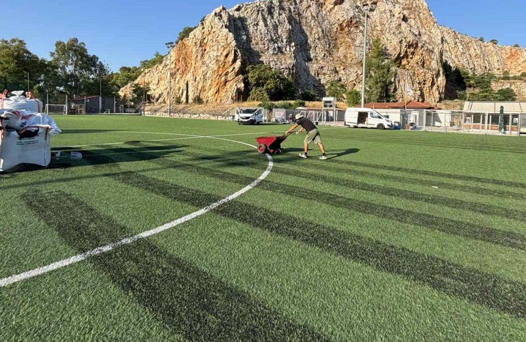 Εργασίες συντήρησης στα γήπεδα της Πετρούπολης