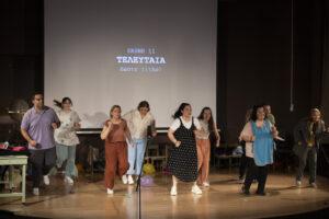 «Άνθισαν στο σανίδι» μικροί και μεγάλοι Πετρουπολιώτες