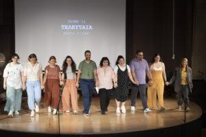 «Άνθισαν στο σανίδι» μικροί και μεγάλοι Πετρουπολιώτες